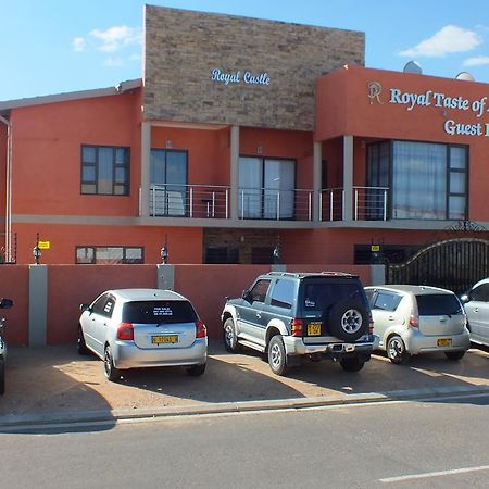 Royal Castle Guest House Windhoek Buitenkant foto