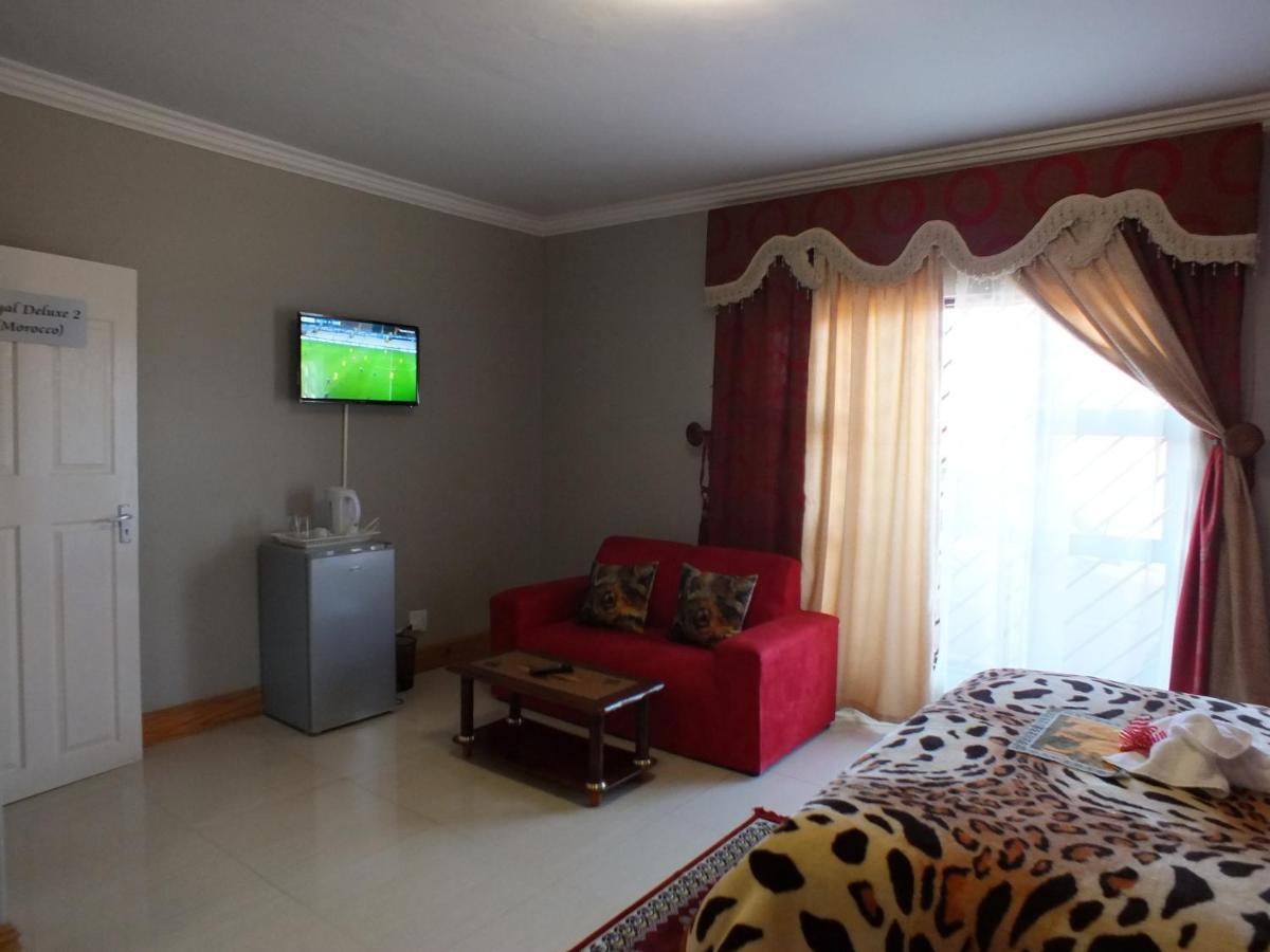 Royal Castle Guest House Windhoek Buitenkant foto