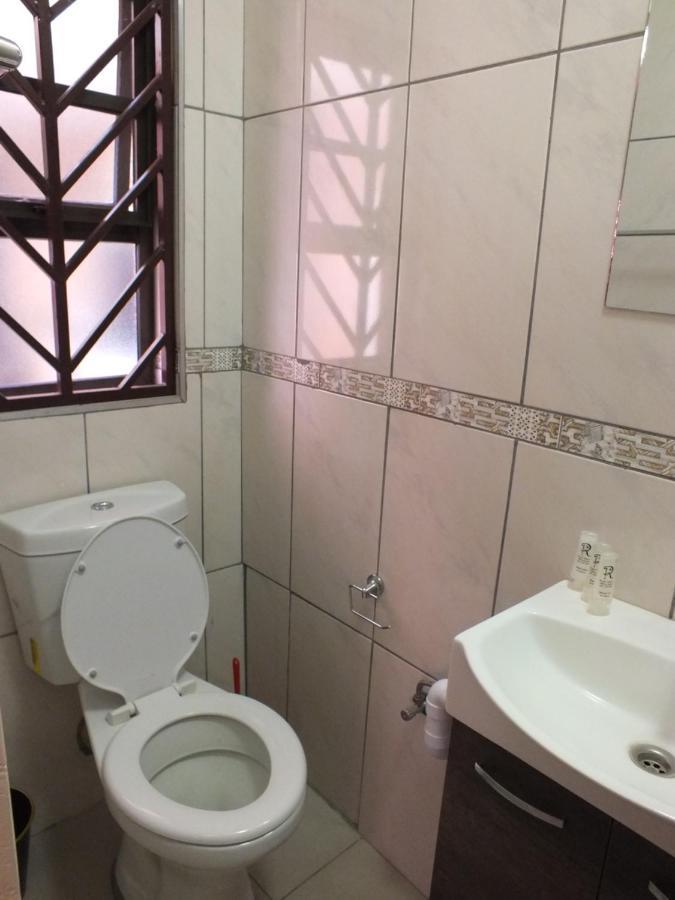 Royal Castle Guest House Windhoek Buitenkant foto
