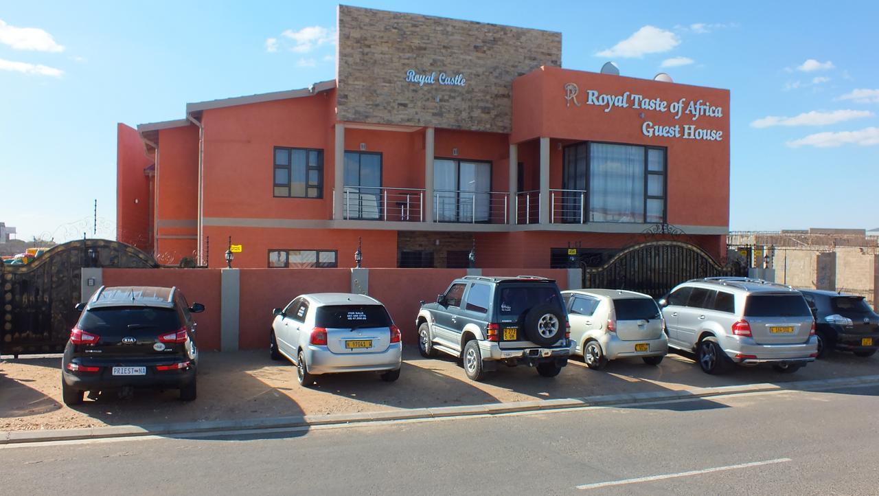 Royal Castle Guest House Windhoek Buitenkant foto